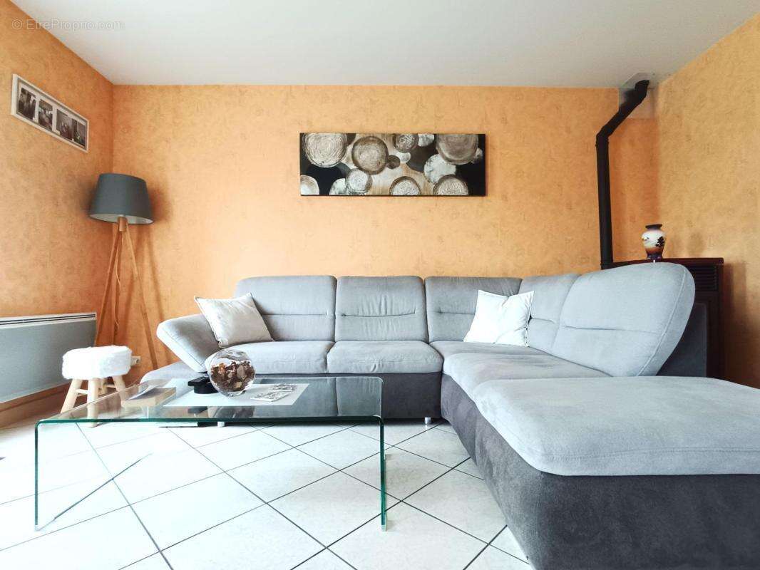 maison de Bourg sur sous sol - photo 2