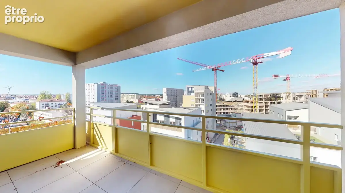 Appartement T4 de 155 m2 avec terrasse, loggia, garage et parking intérieur à Metz - photo 10