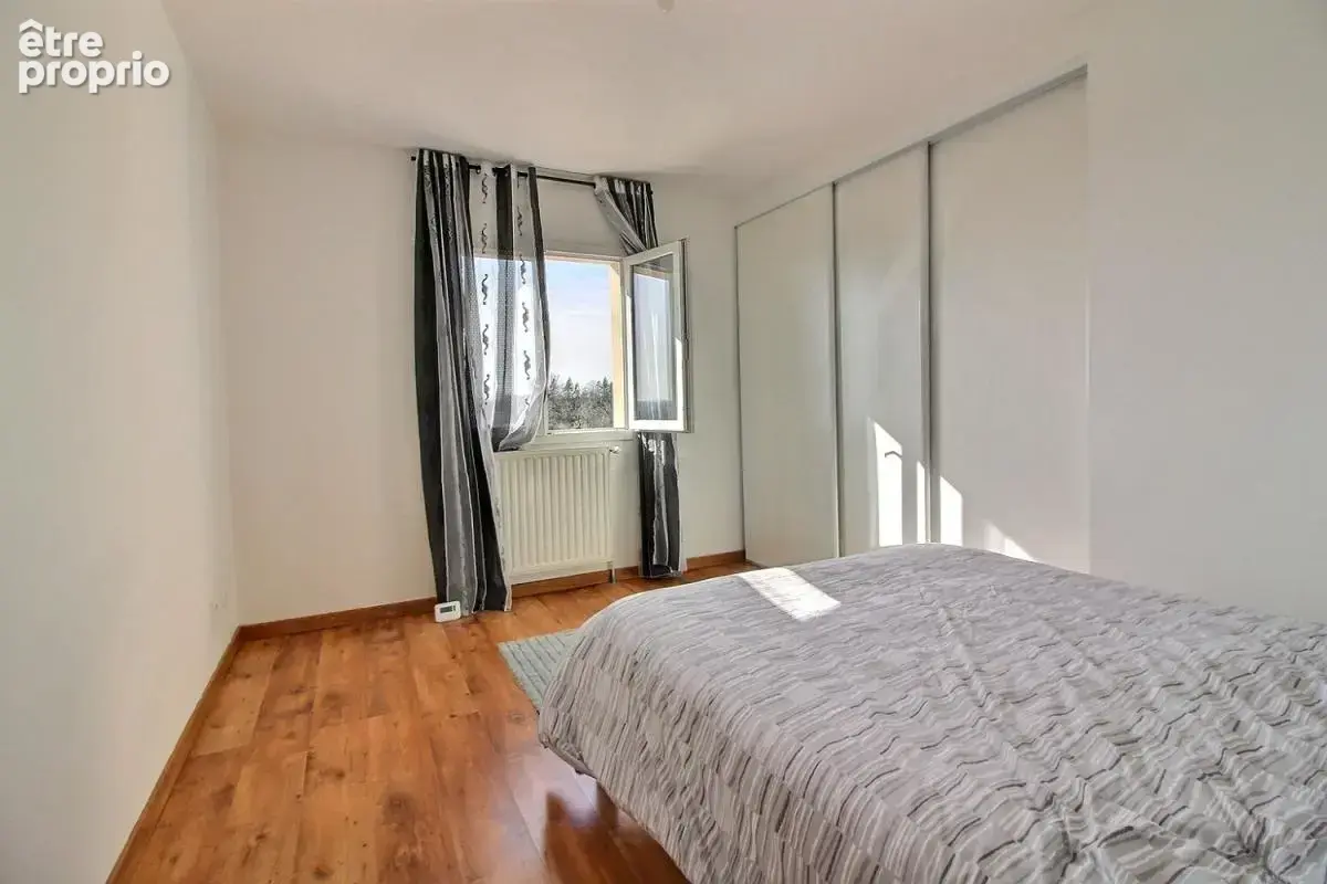 BRIVE - Malemort ? 2 maisons en 1 ? 290 m² ? 7 chambres ? DPE B - Terrain 2000m² - photo 9