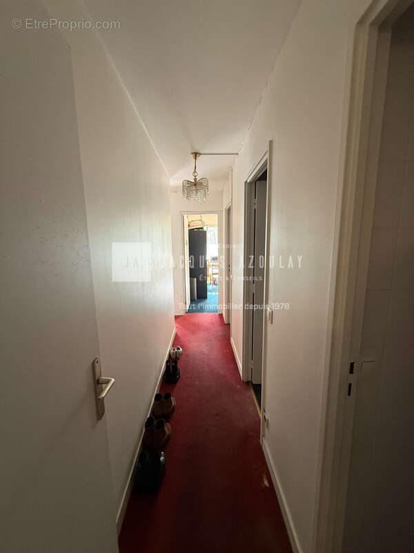 4 pièces 84m2 avec balcons, parking et cave à Nation - photo 7