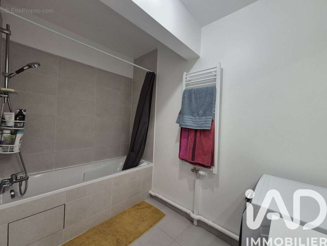 Photo 6 - Appartement à BUSSY-SAINT-GEORGES