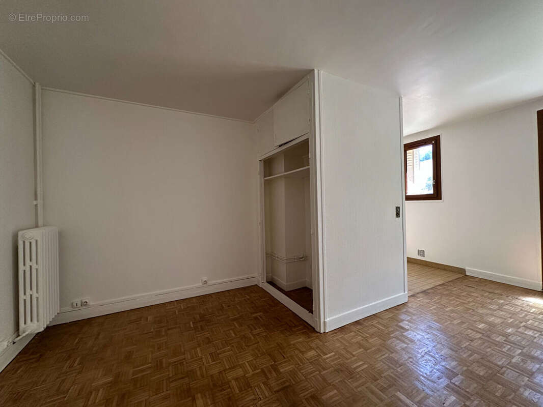 Appartement à NANTERRE