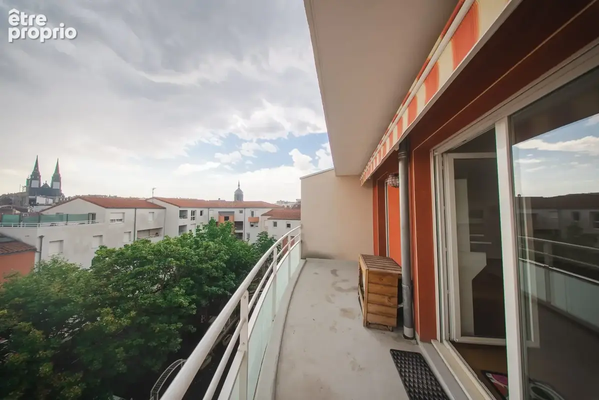 Appartement 4 pièces 109 m² à vendre à Clermont-Ferrand (63000) - photo 3