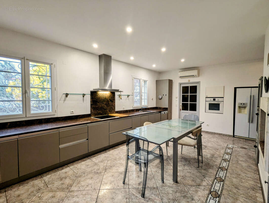 Maison à ESPONDEILHAN