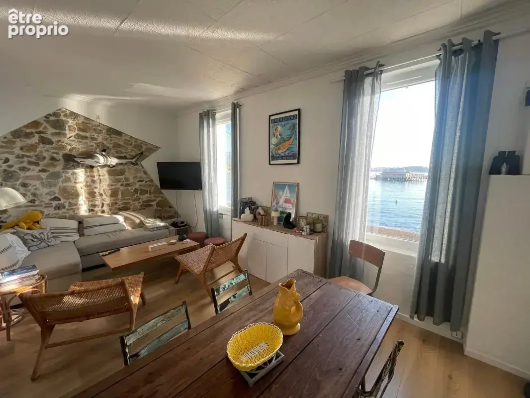 A vendre la seyne sur mer 83500 quartier balaguier laison de pêcheurs les pieds dans l'eau vue mer exceptionnelle - photo 2