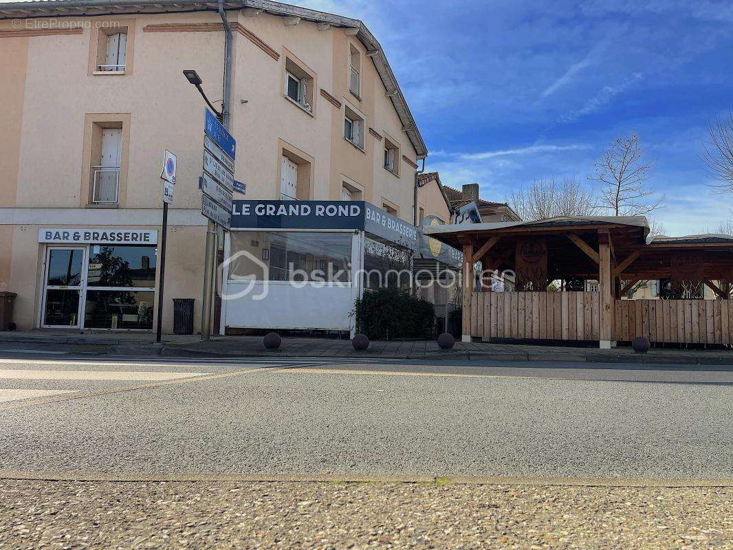 Commerce à SAINT-SULPICE