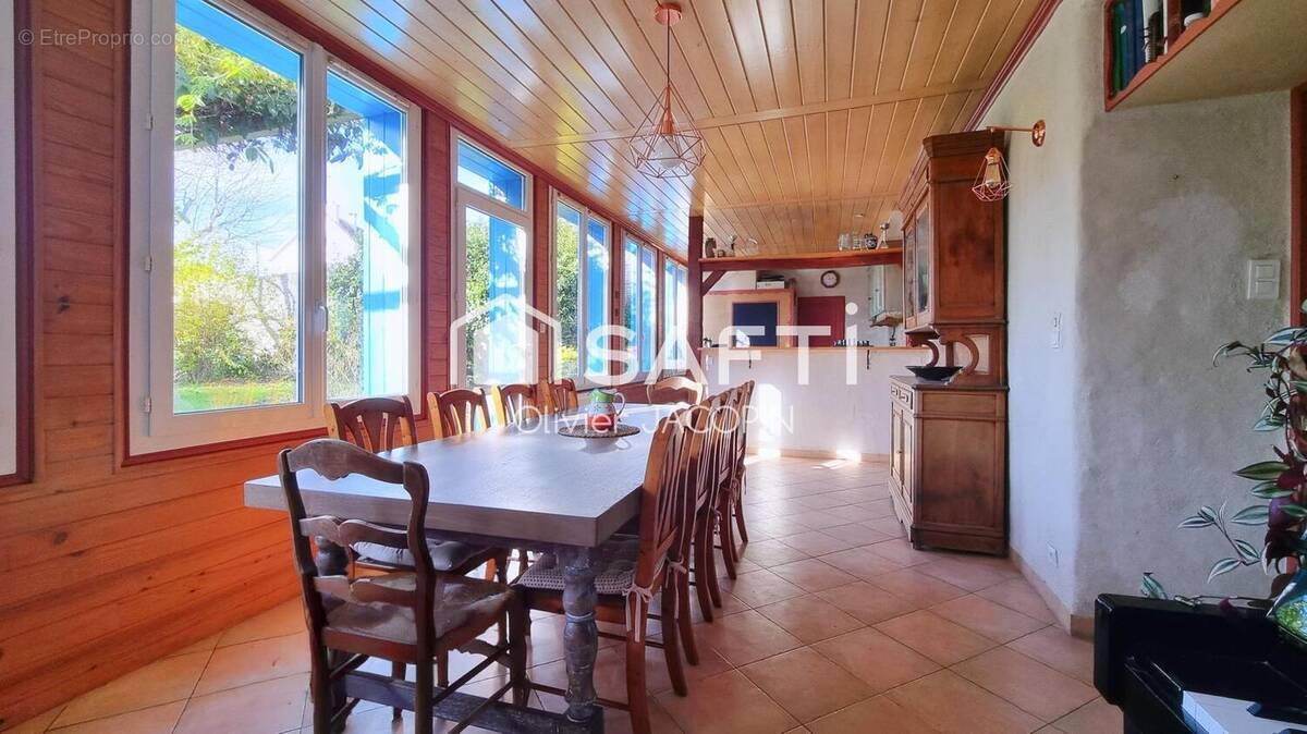 Photo 1 - Maison à LANNILIS