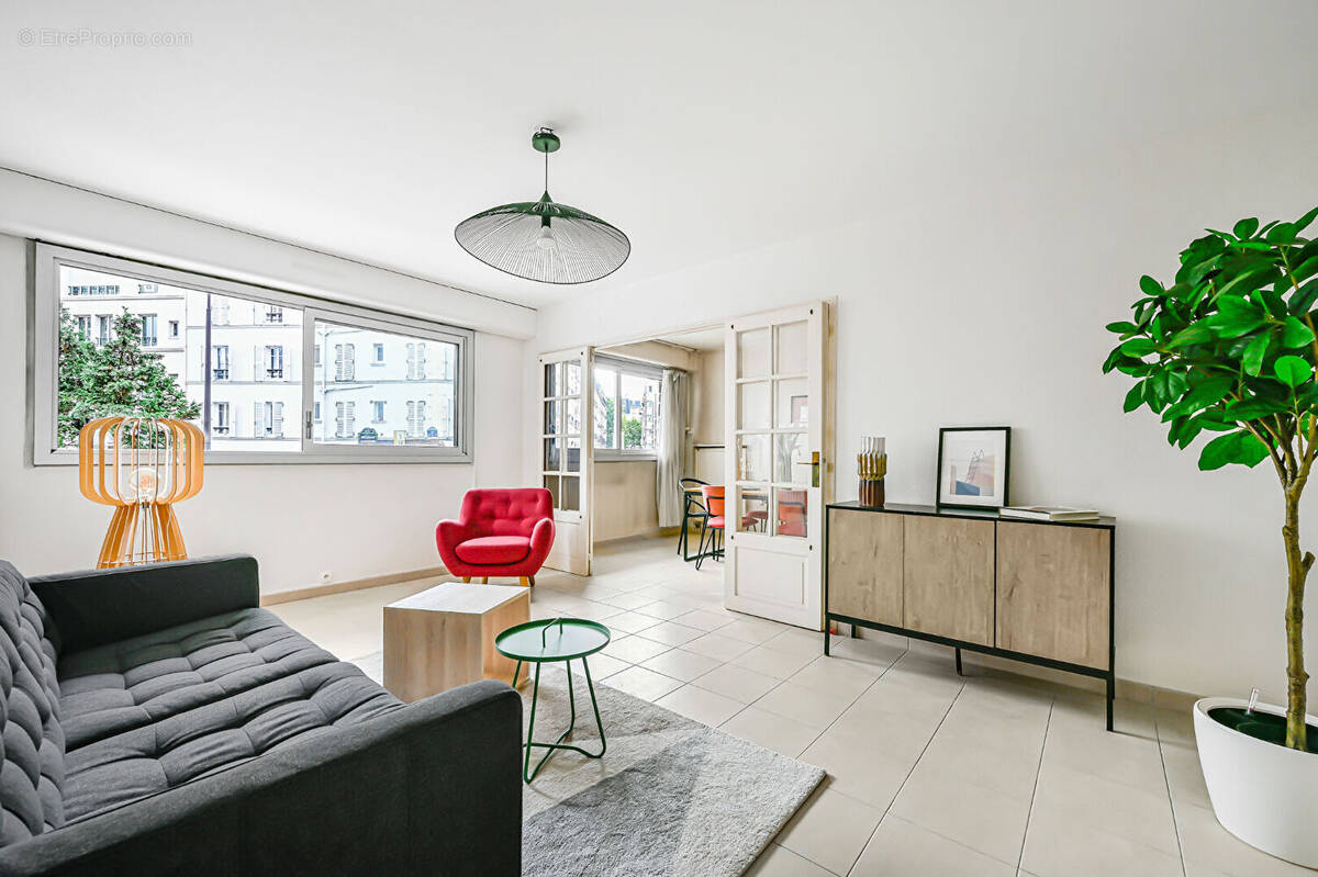 Appartement à PARIS-12E