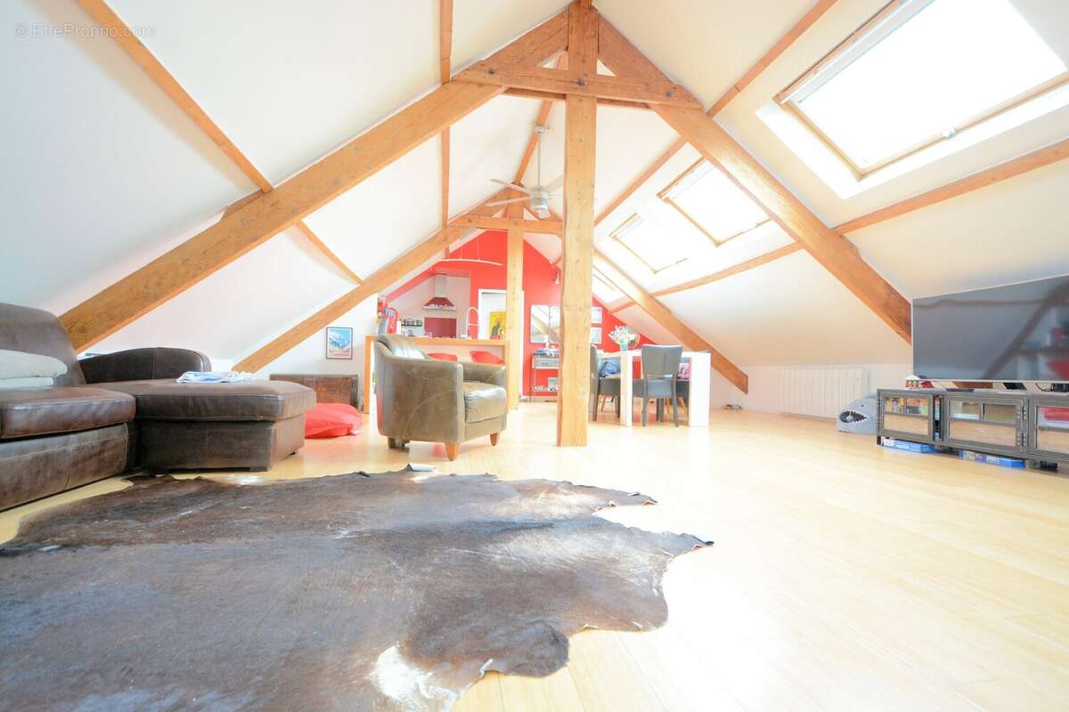 Appartement à SAINT-MAUR-DES-FOSSES