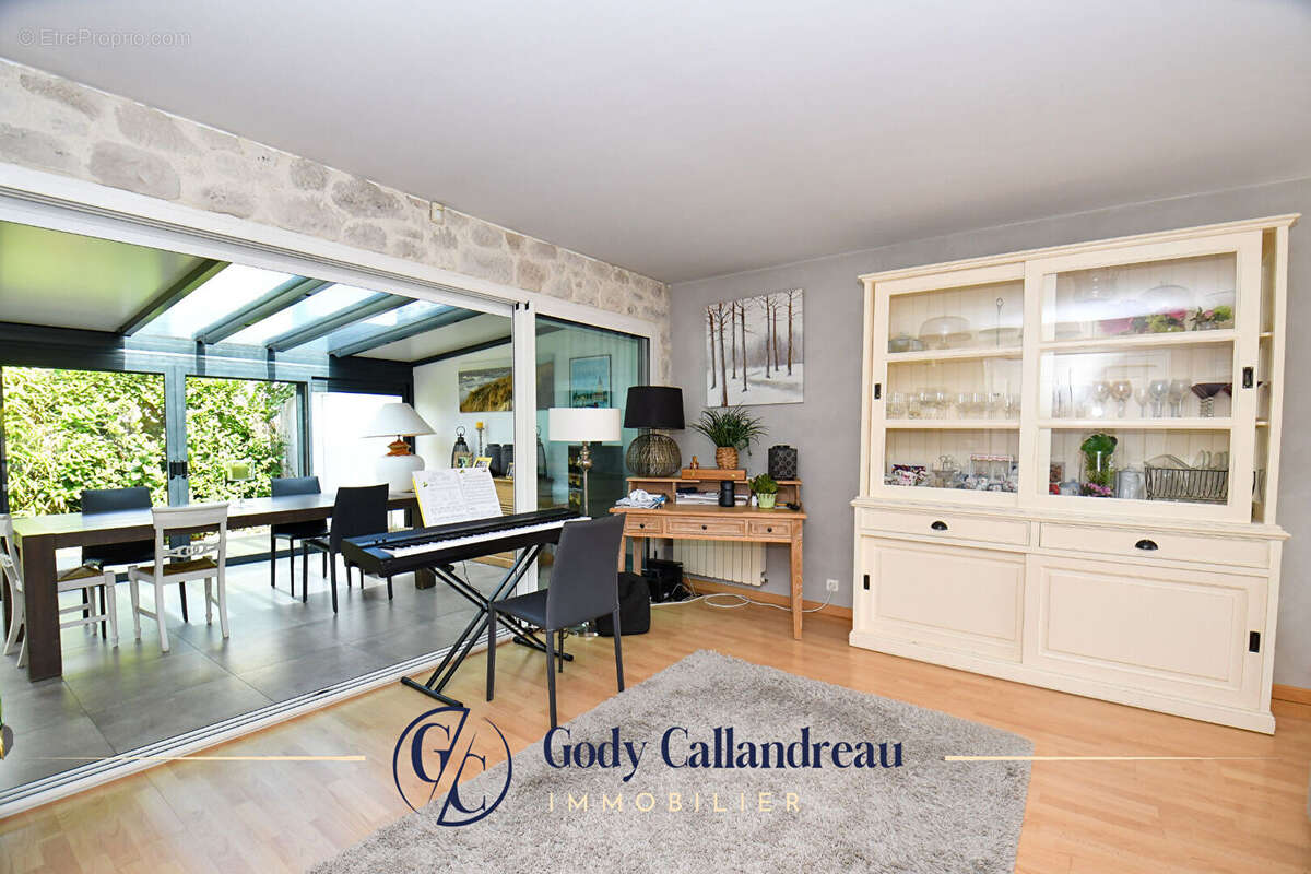 Maison à VAUX-SUR-MER