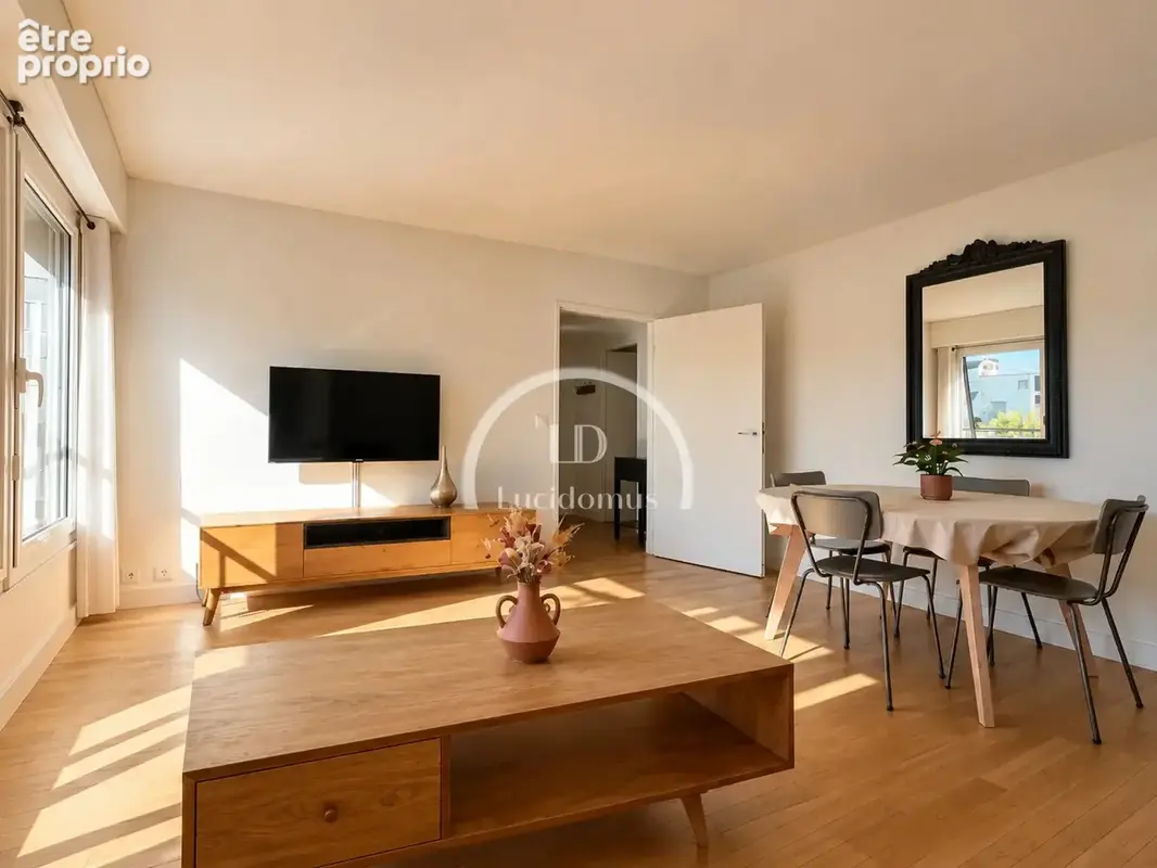 Appartement 4 pièces 72 m² à vendre à Paris-15e (75015) - photo 2