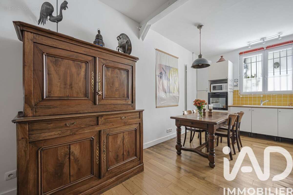 Photo 2 - Appartement à PARIS-18E