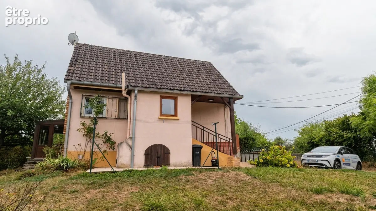 AU COEUR DU SAINTOIS Maison individuelle dans impasse - photo 4