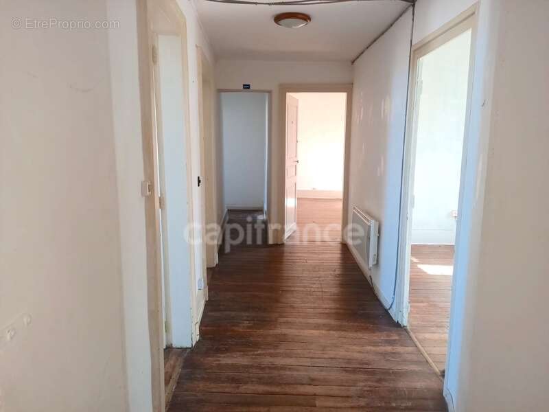 Maison à VILLEVALLIER