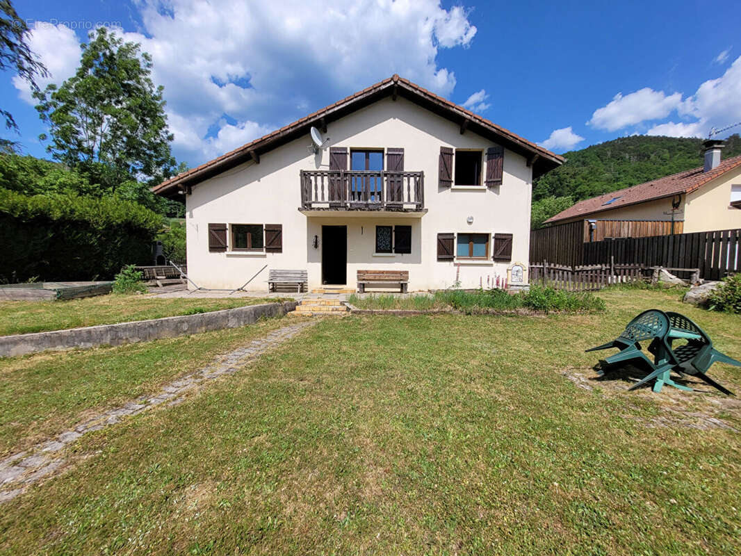 Maison 5 chambres en position dominante - photo 2