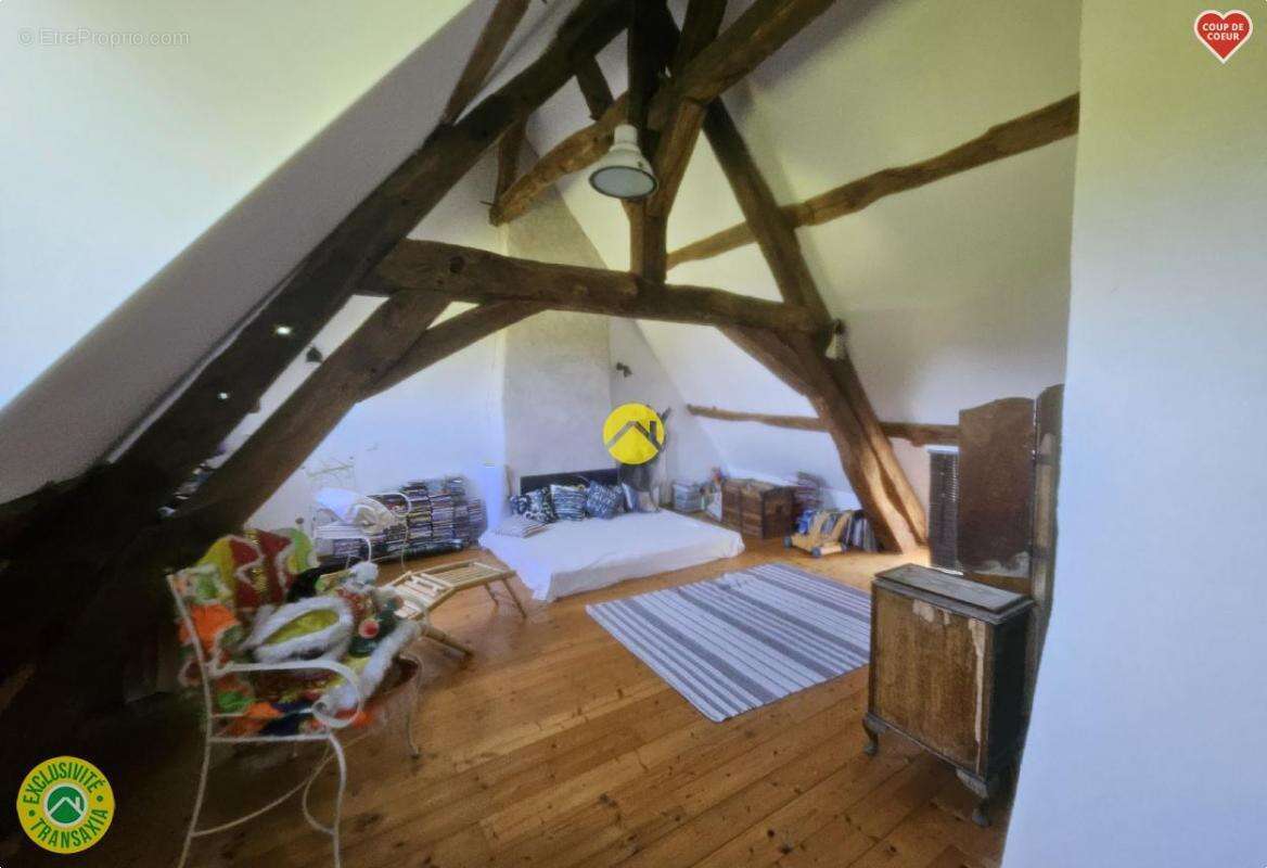 Maison à JOUET-SUR-L&#039;AUBOIS