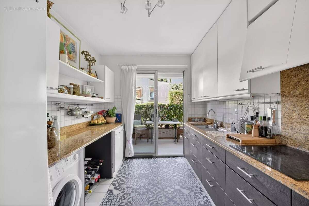 Appartement à LE CANNET