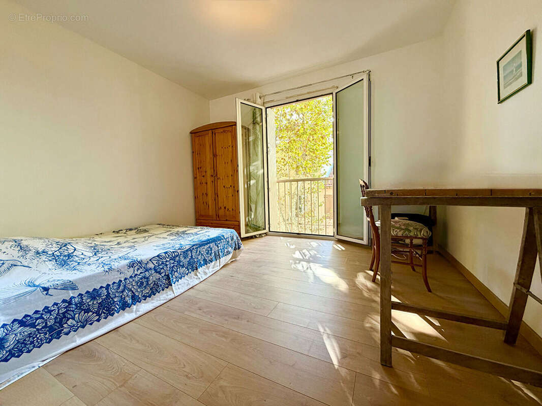 Appartement à MARSEILLE-16E