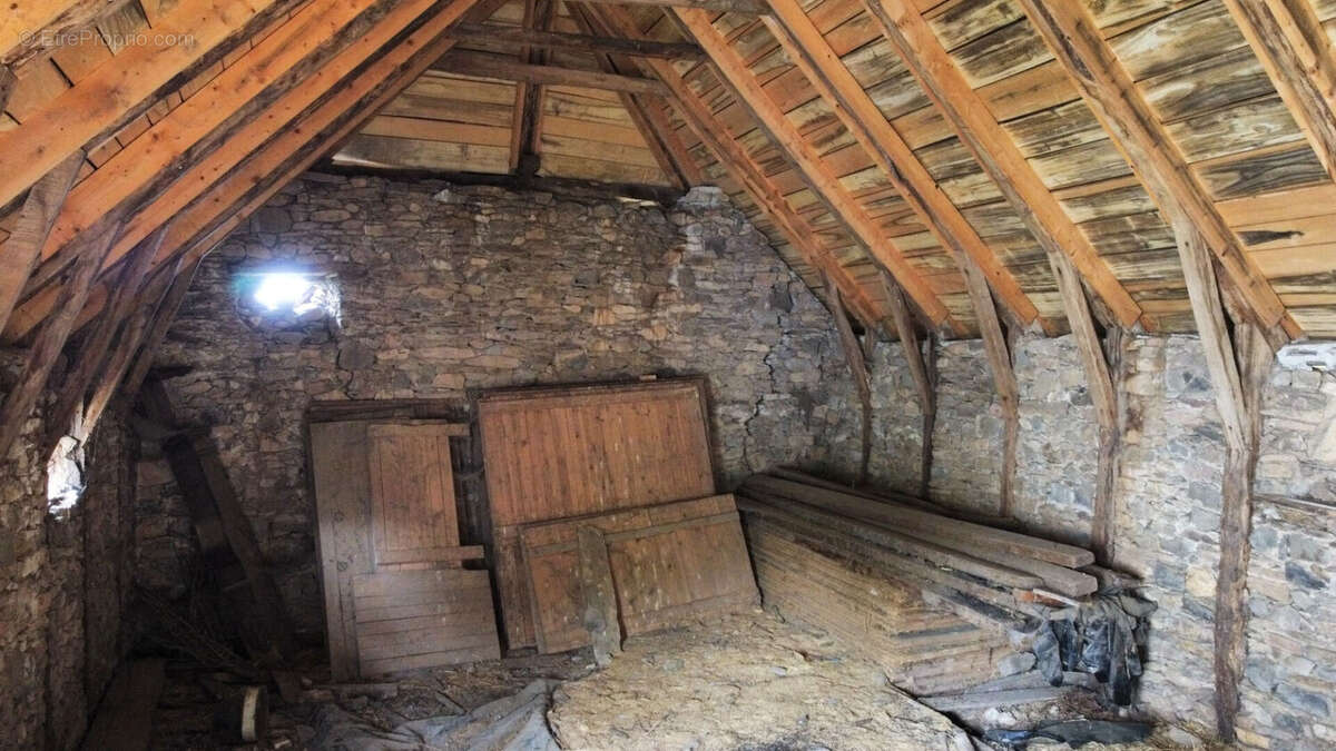 Maison à CASTELNAU-DE-MANDAILLES