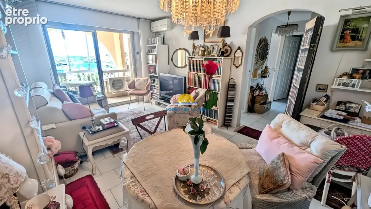 2p 46m2 vue mer / port frejus - photo 3