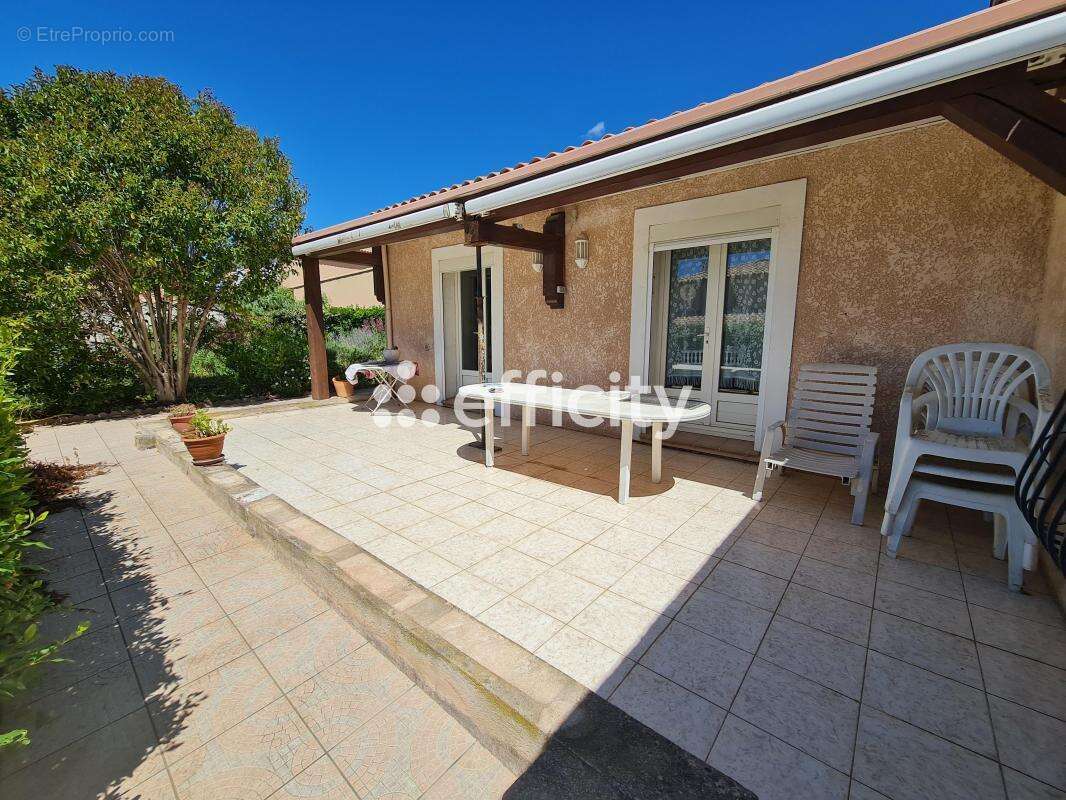 Maison à CARQUEIRANNE