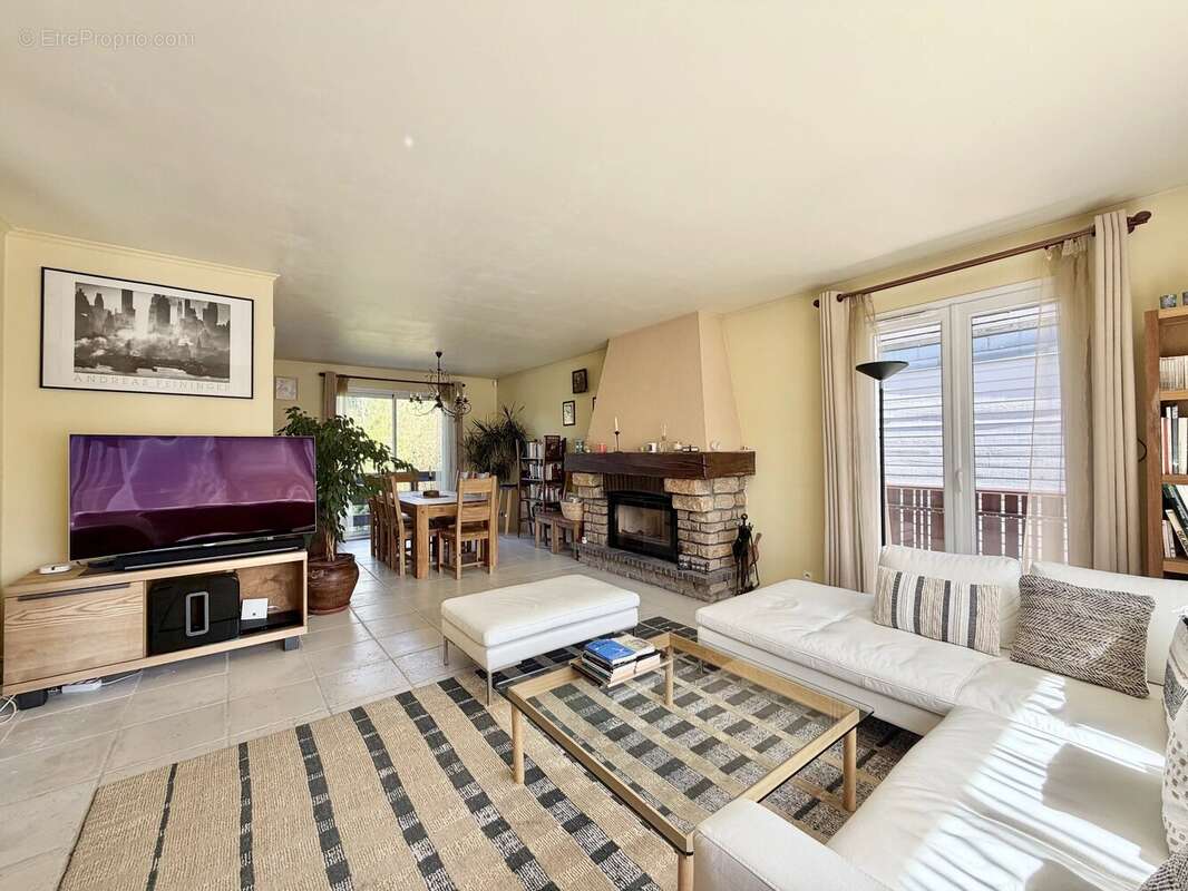 Igny – Spacieuse maison familiale au cœur d’un environnement verdoyant - photo 7