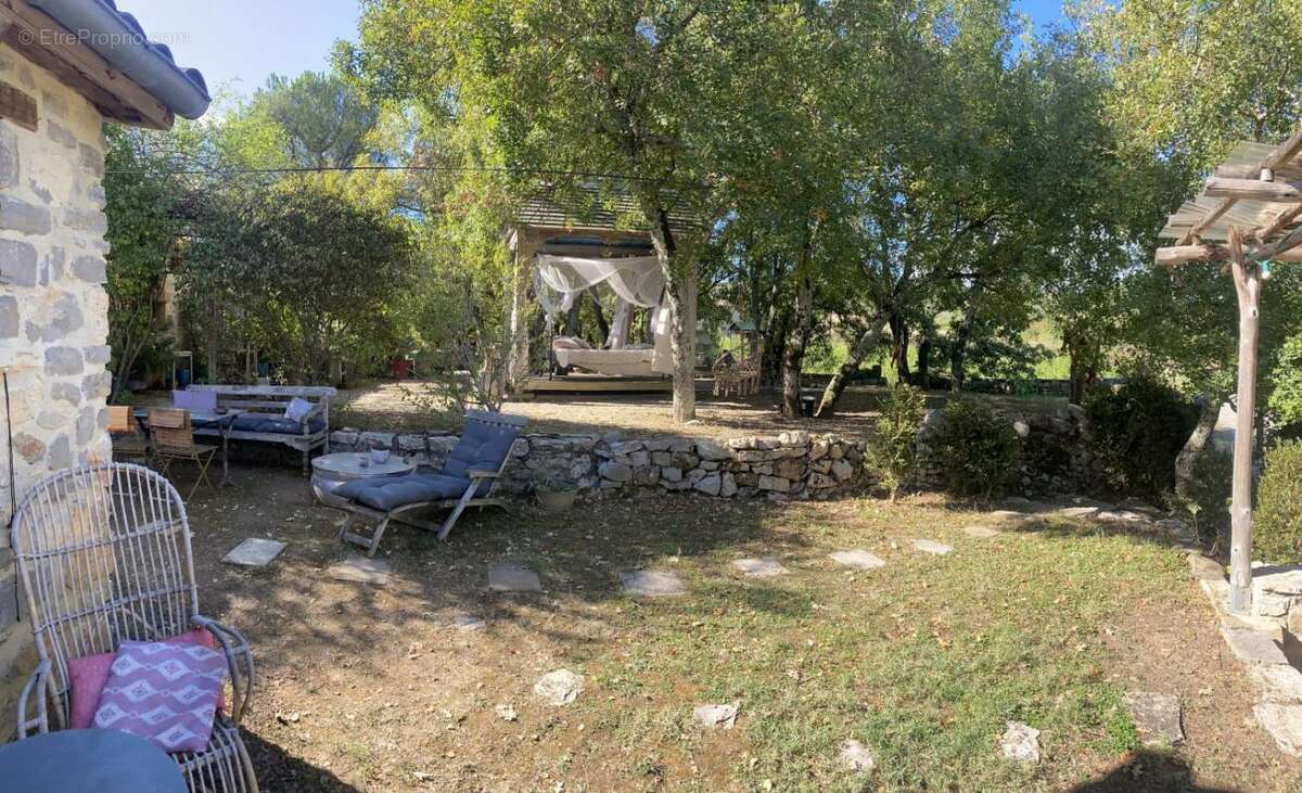 Maison à SAINT-ANDRE-DE-CRUZIERES