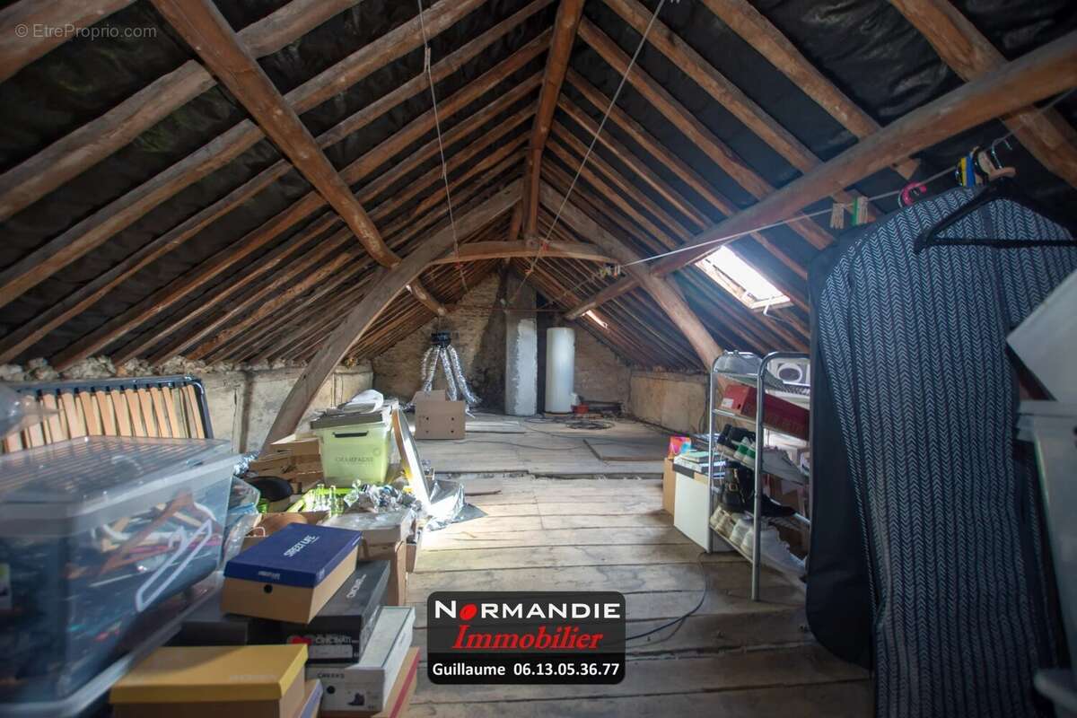 Maison à LA TRINITE-DU-MONT