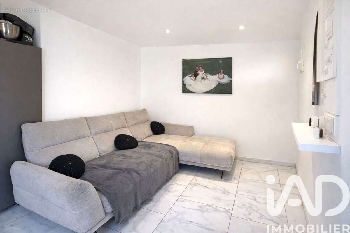 Maison 63 m² à Violes  - photo 5