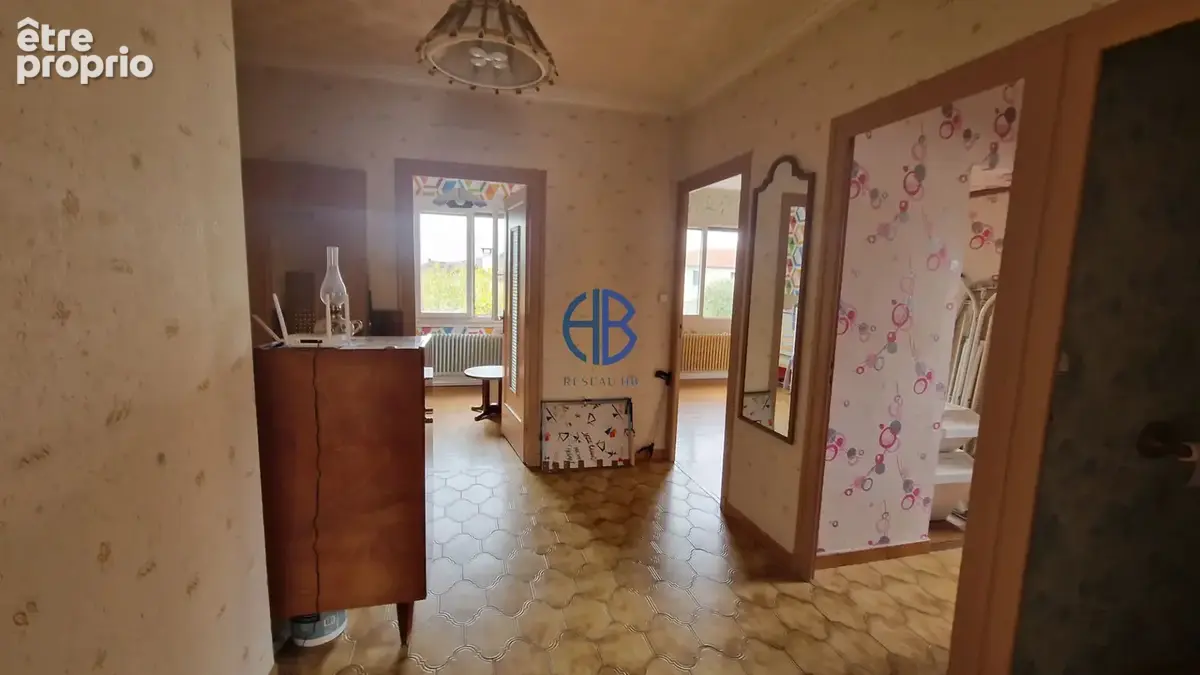 Maison Venissieux - secteur Le Charréard - photo 10