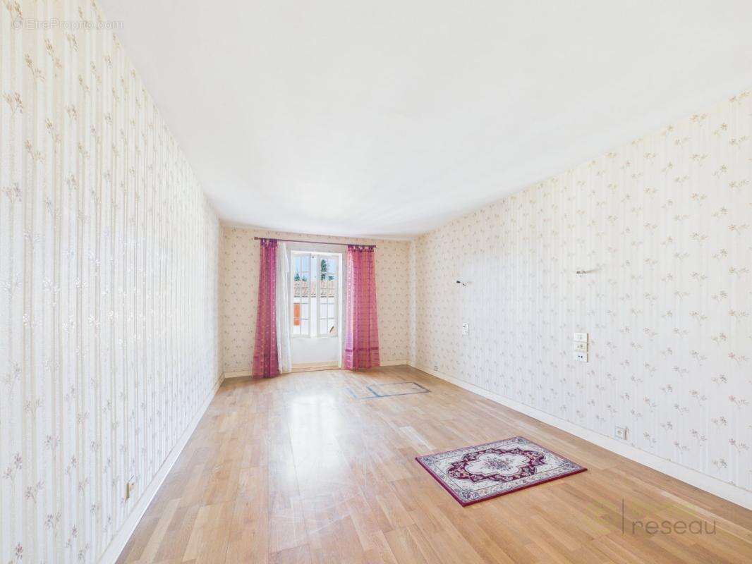 Maison 232 m² à Boisredon  - photo 10