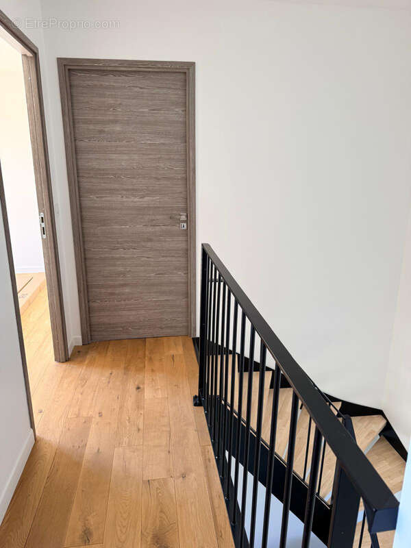 Villa d'architecte 5 pièces de 150 m2 avec vue montagnes. - photo 16