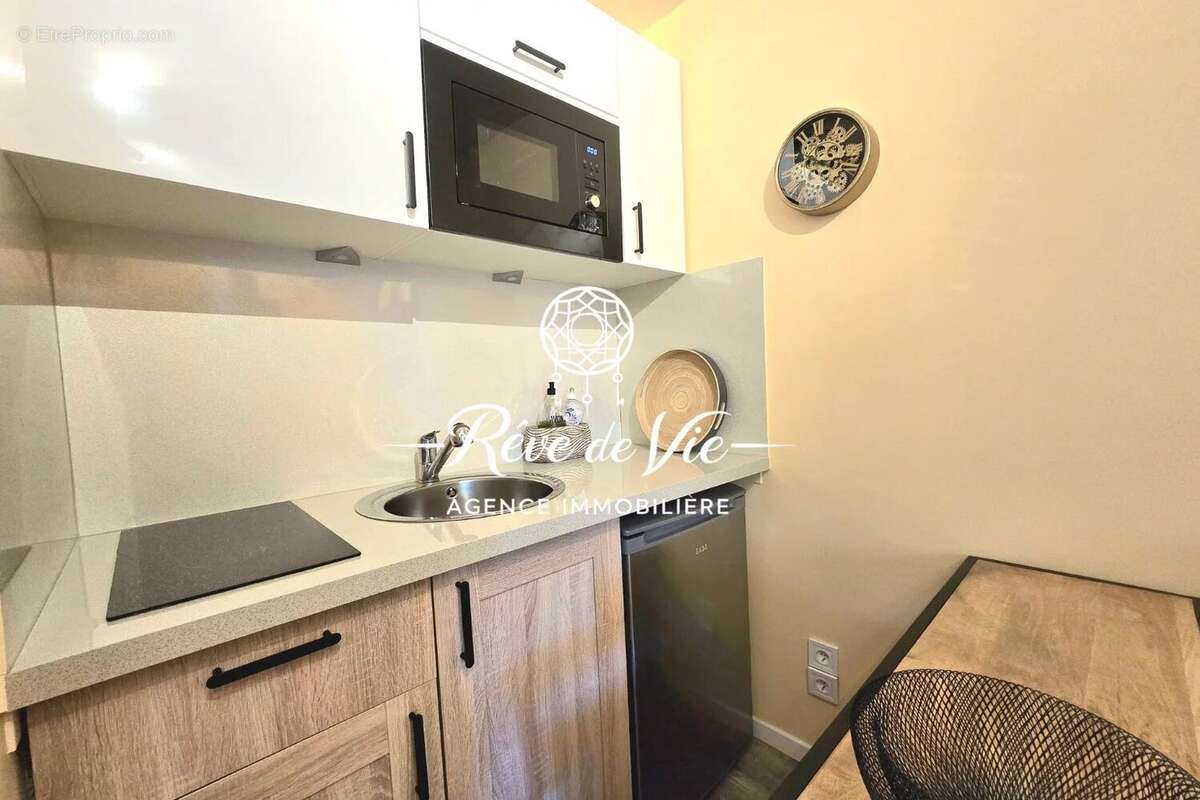 Appartement à BORMES-LES-MIMOSAS