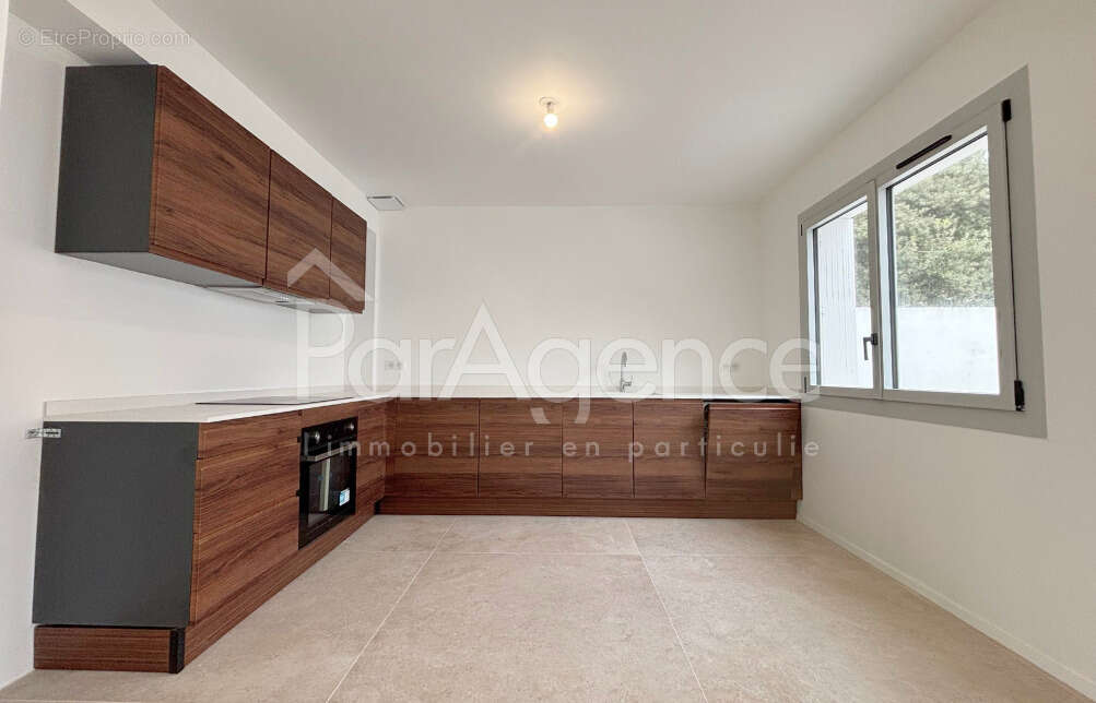 Maison à VAUX-SUR-MER