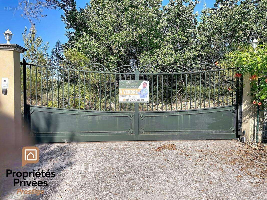 Propriété de 220m2 avec piscine sur 6 000 m² de terrain , à 5 min de Saint-Maximin, Ollières 83470 - photo 7