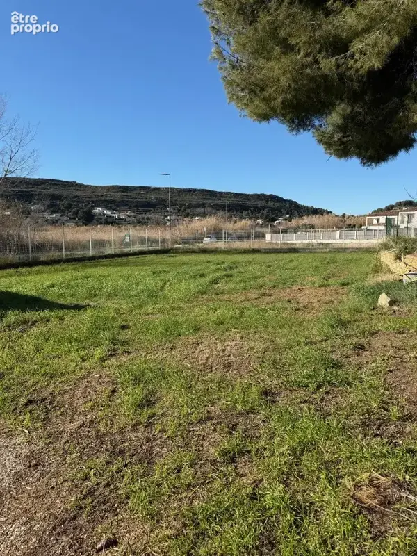 Terrain 1049 m² à Istres  - photo 4