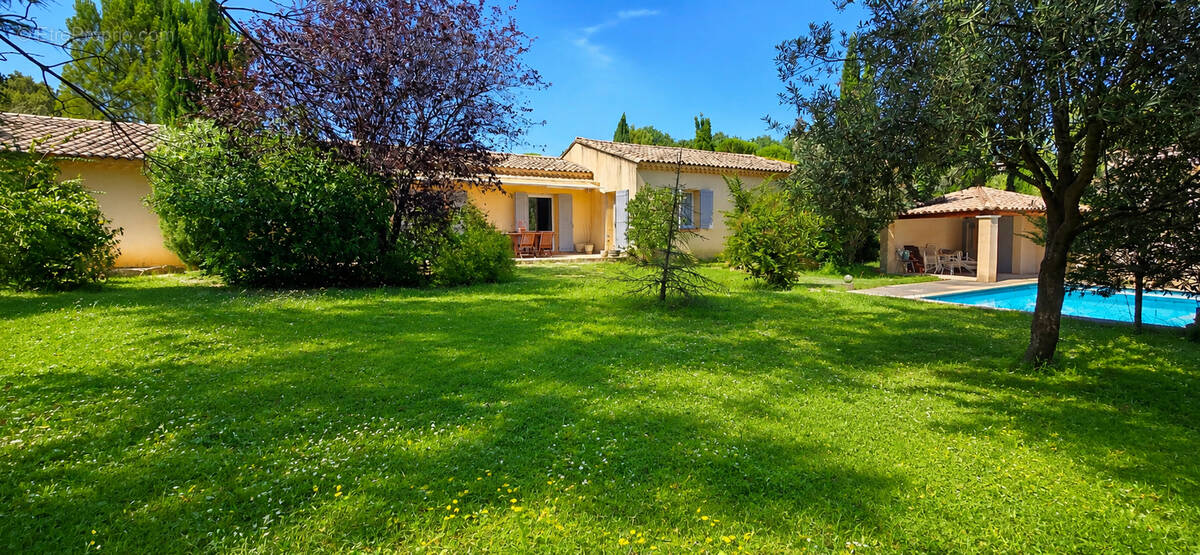 Maison à VAISON-LA-ROMAINE