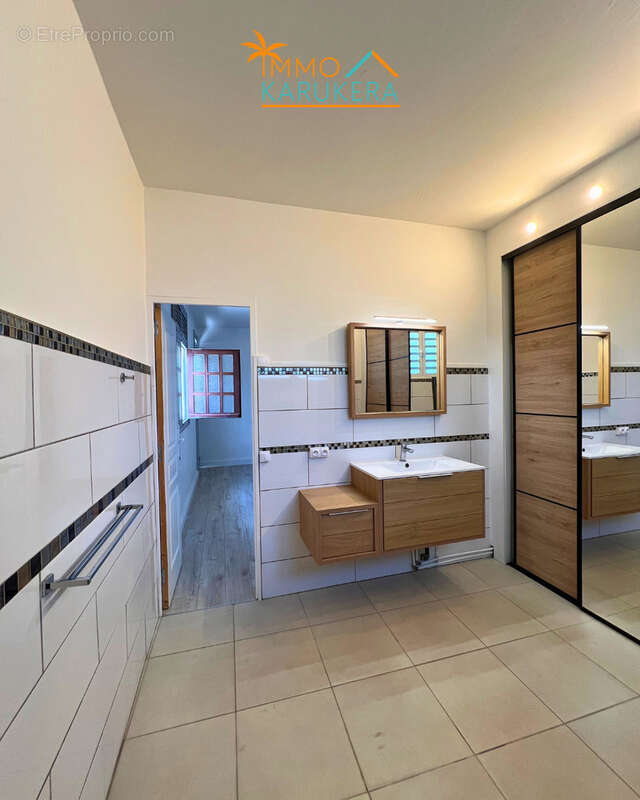 Maison familiale rénovée avec T2 indépendant loué, au cœur du bourg - photo 19