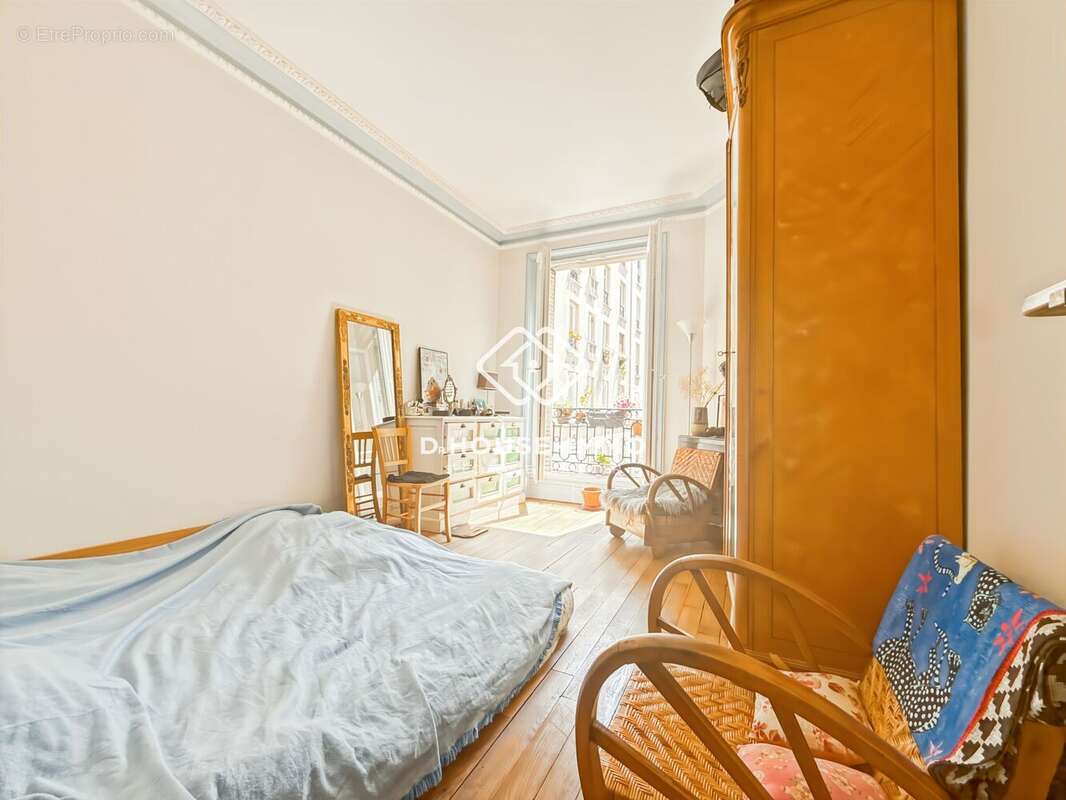 Appartement à PARIS-18E