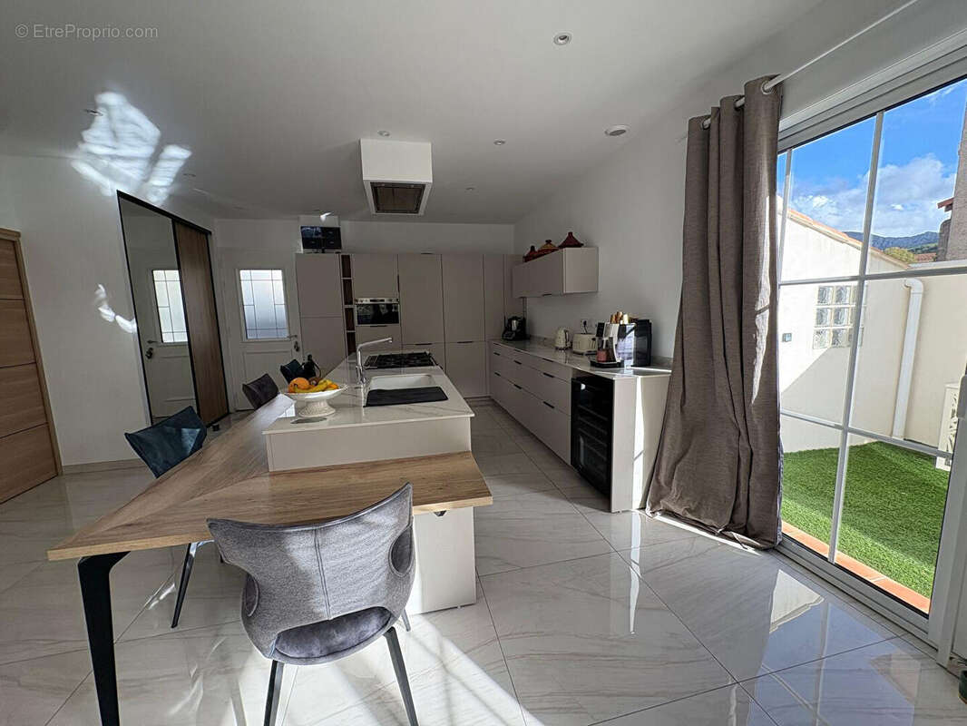 Maison à ROQUEVAIRE