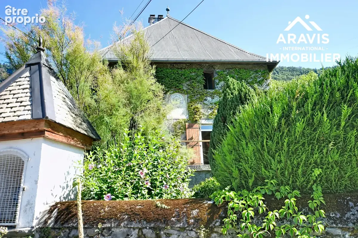 Photo Maison à Chatillon-Sur-Cluses au prix de 940 000€
