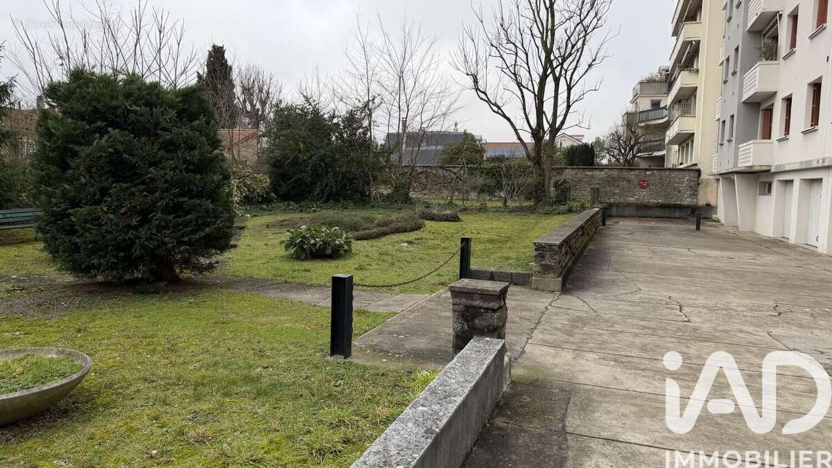 Photo 8 - Appartement à SAINT-MAUR-DES-FOSSES