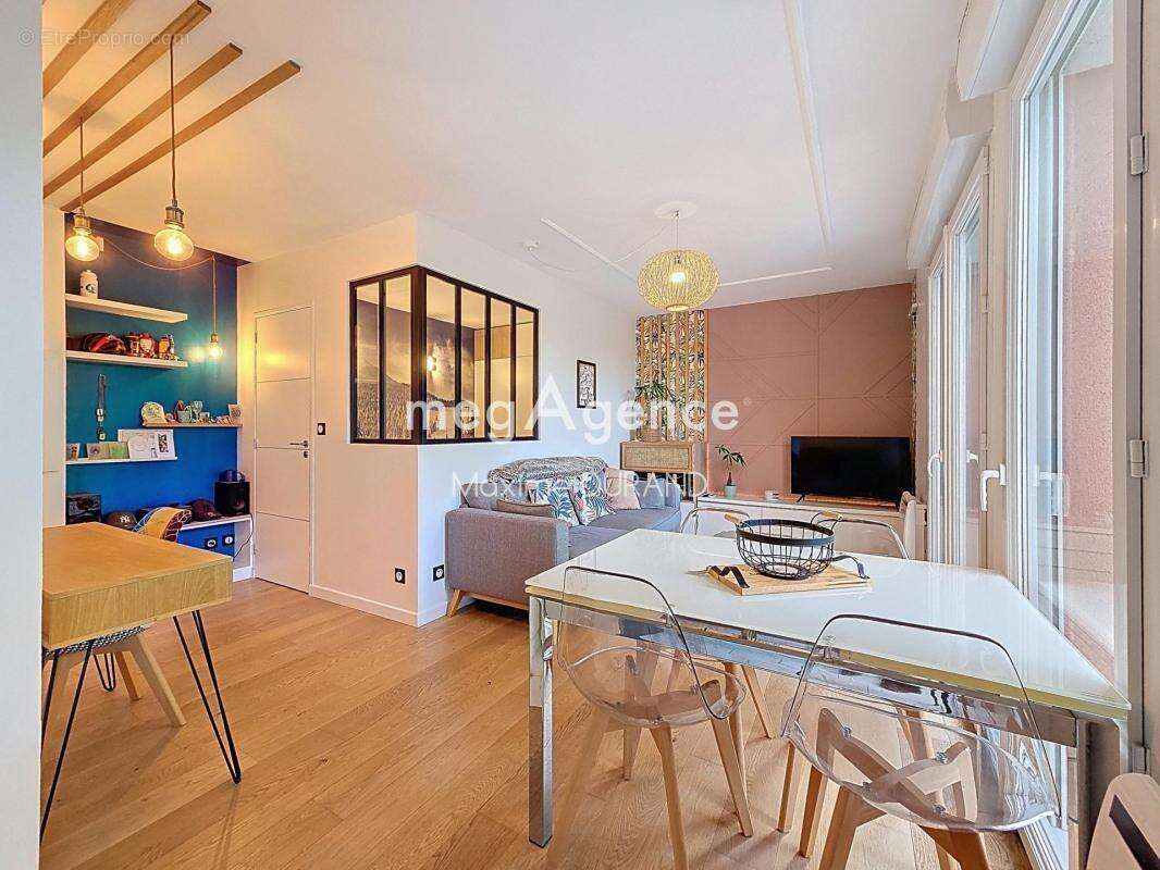 Appartement à SAINT-SEBASTIEN-SUR-LOIRE
