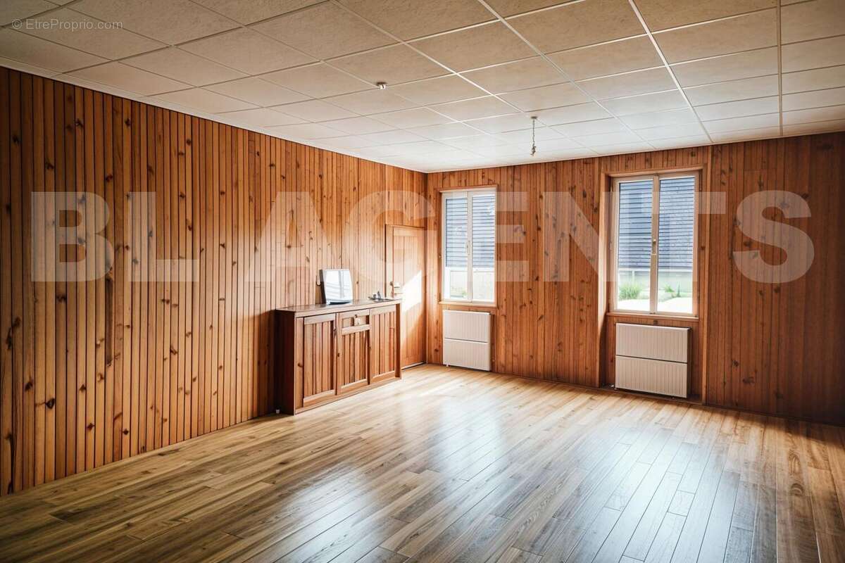 8 - Lionel MARC BL AGENTS - JJS TOURNON - Maison à TOURNON-SAINT-MARTIN