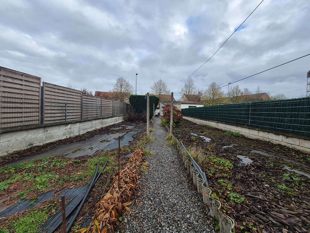 Maison à DOUCHY-LES-MINES