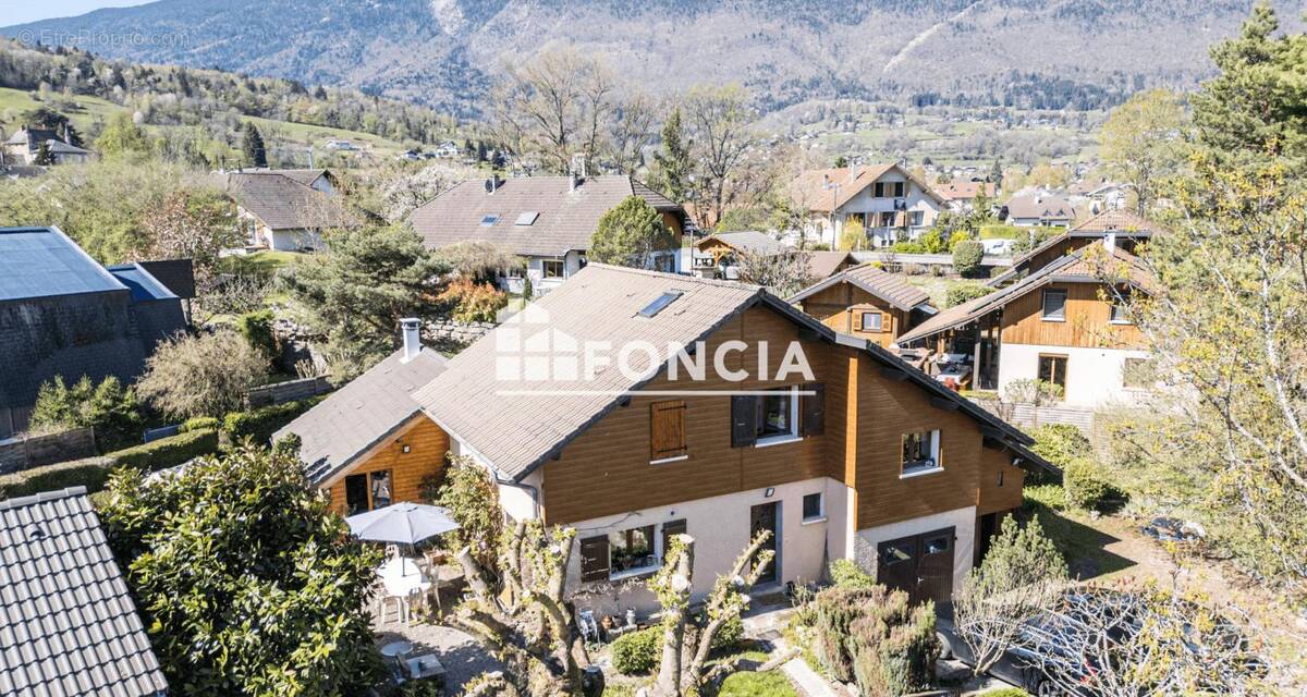 Maison à SAINT-JORIOZ