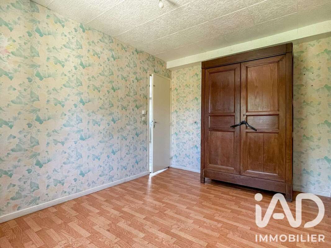 Maison 100 m² à Noailles  - photo 8