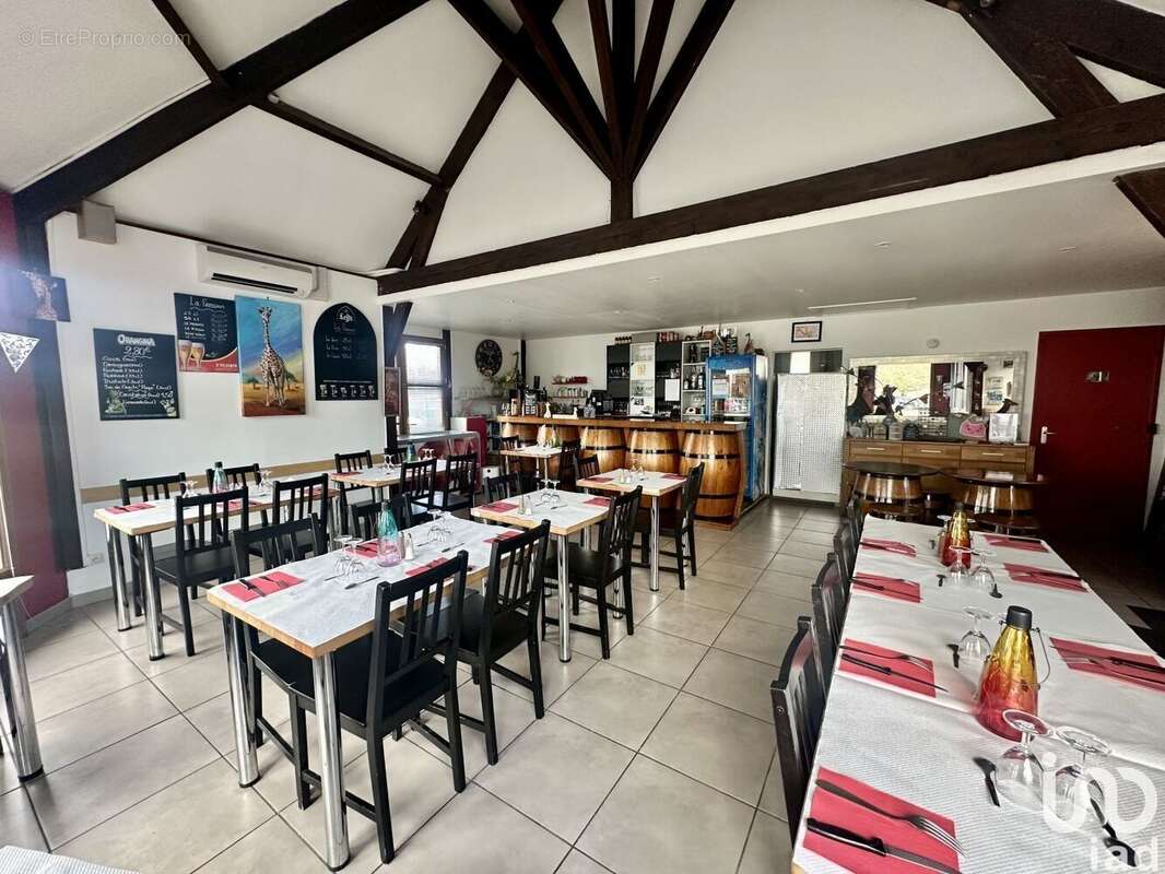 Photo 2 - Commerce à COUTURES