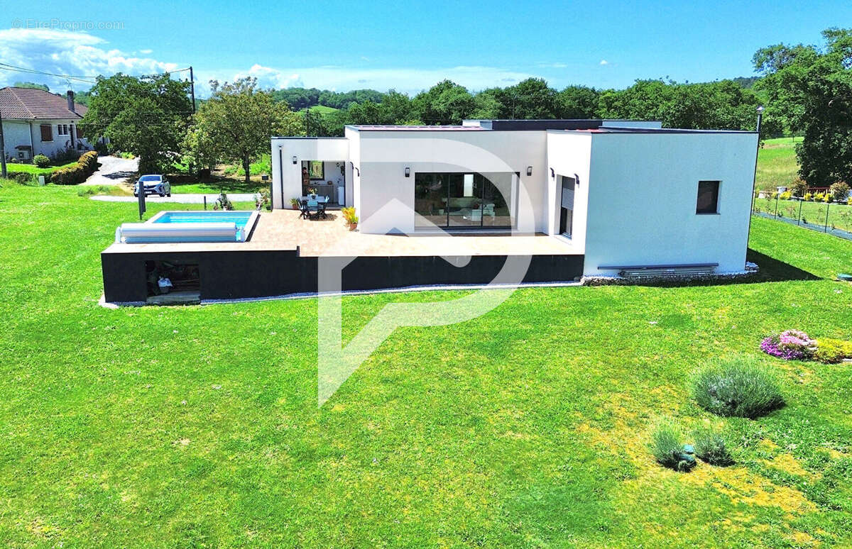 Villa 5 pièces 133 m² avec piscine proche ORTHEZ - photo 2