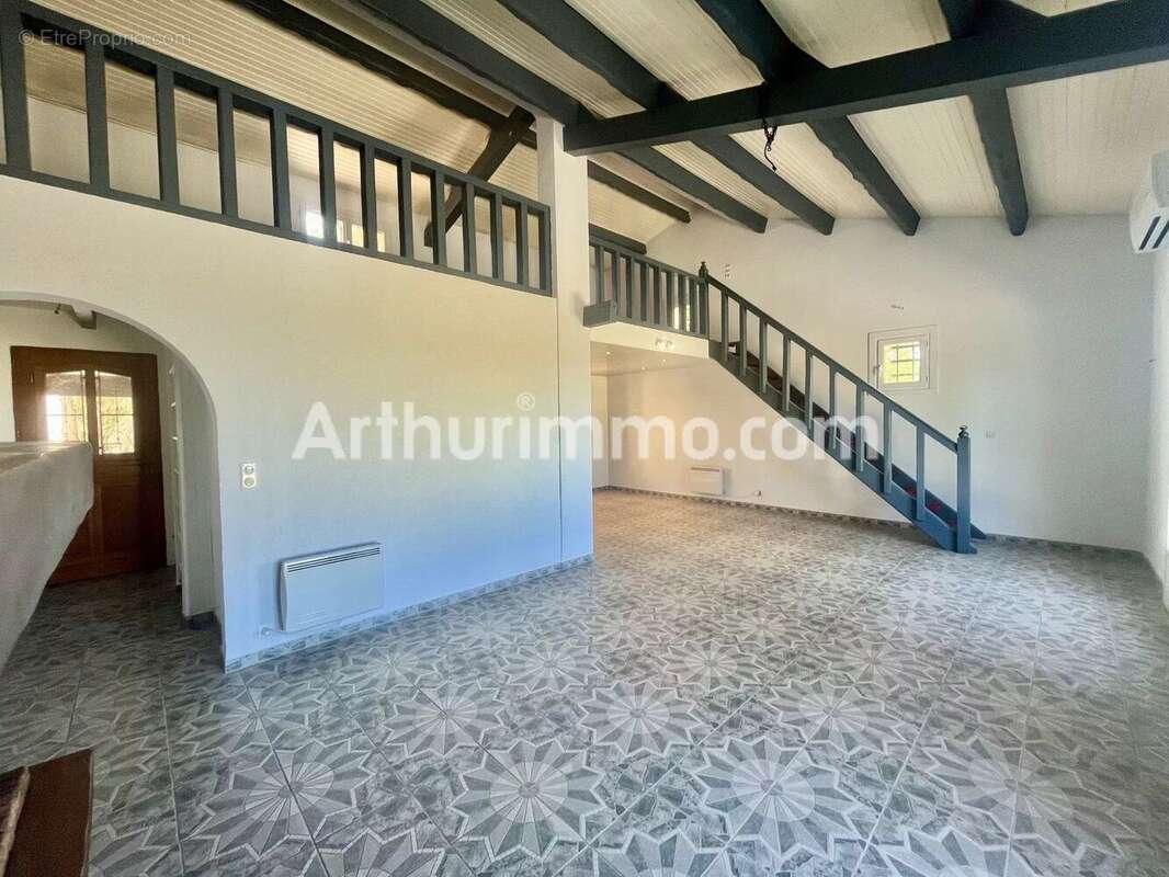 Maison à THEZAN-LES-BEZIERS